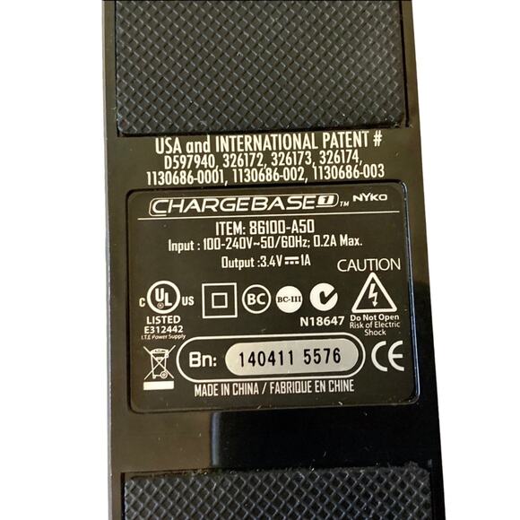 Nyko Charge Base™ for use with Xbox One - Picture 5 of 5